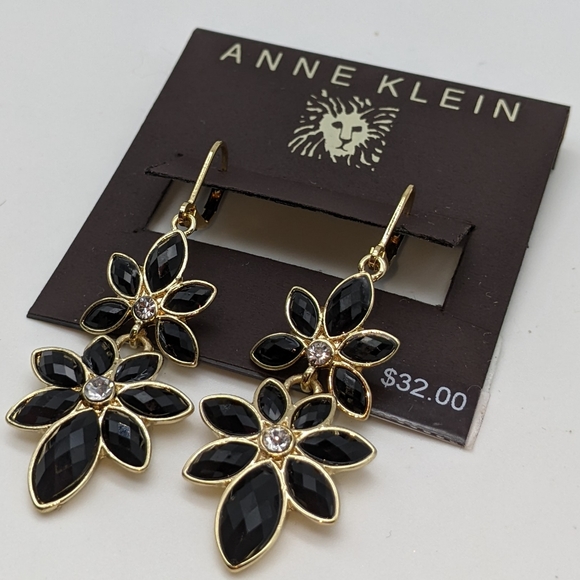 Anne Klien Gold-tone/ Black Necklace and Earrings 2pc Jewelry Set - Picture 4 of 16